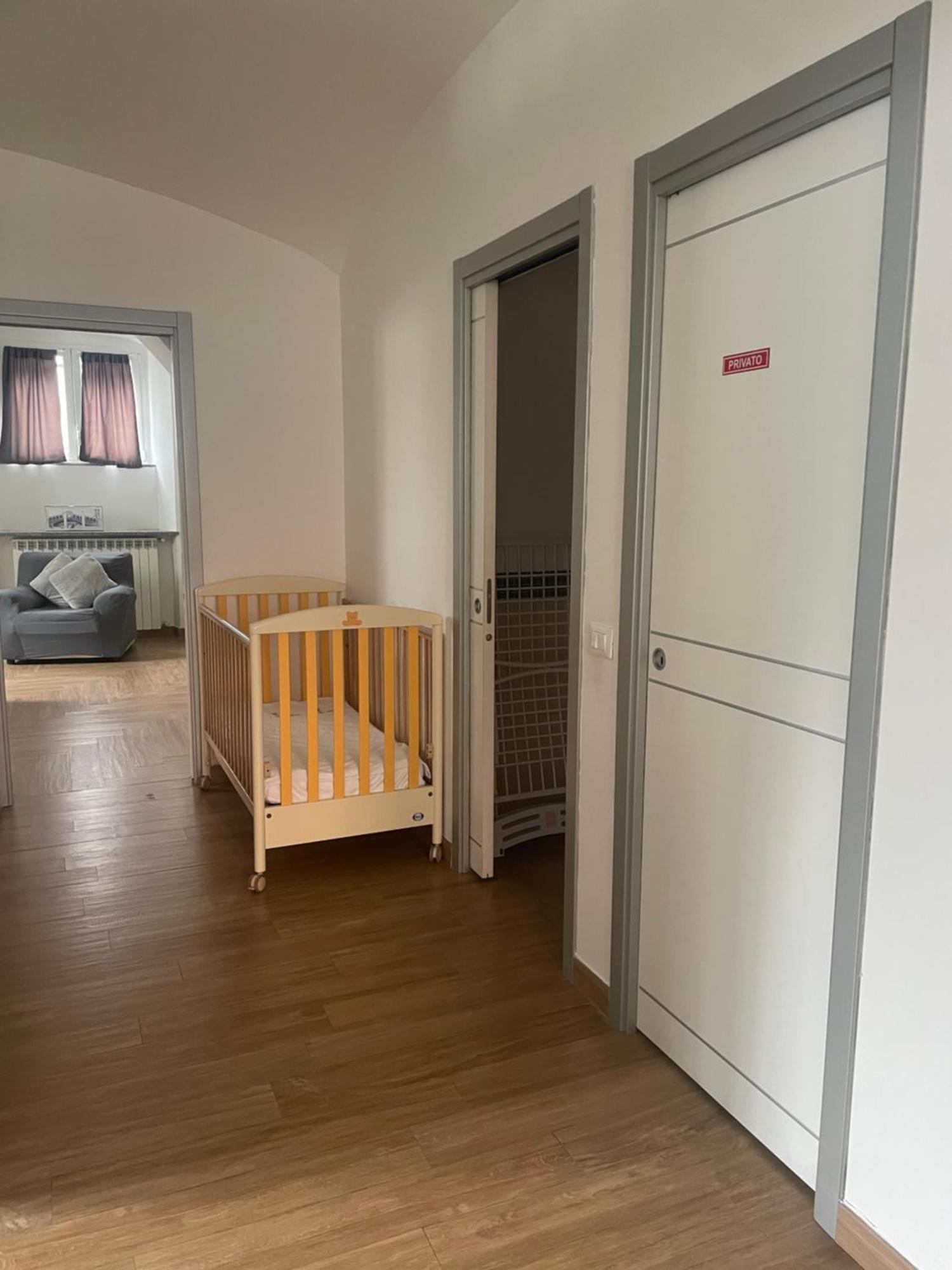 Elle'S House Apartment Savona Exterior photo